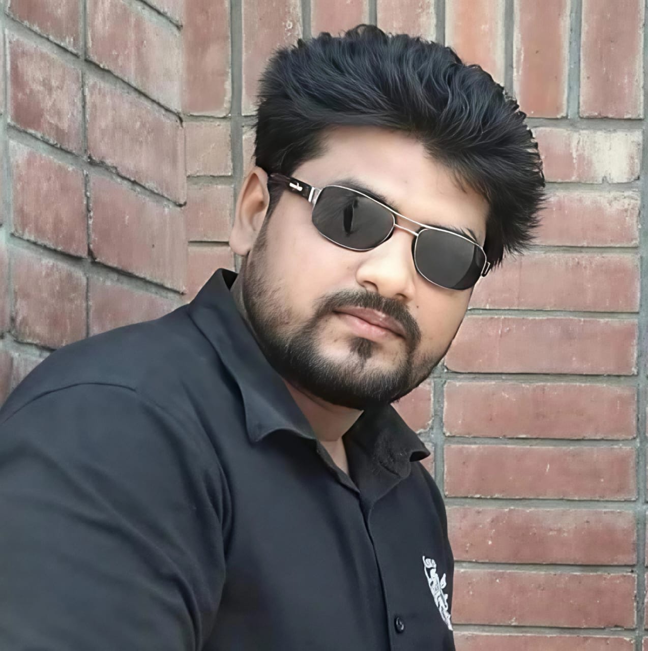 Welcome to My Portfolio - Professional Profile Photo